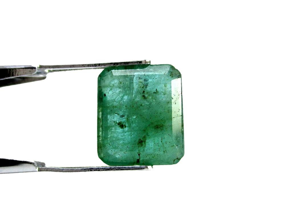 Emerald - 4.40 Carat - GFE06009 - Image 2
