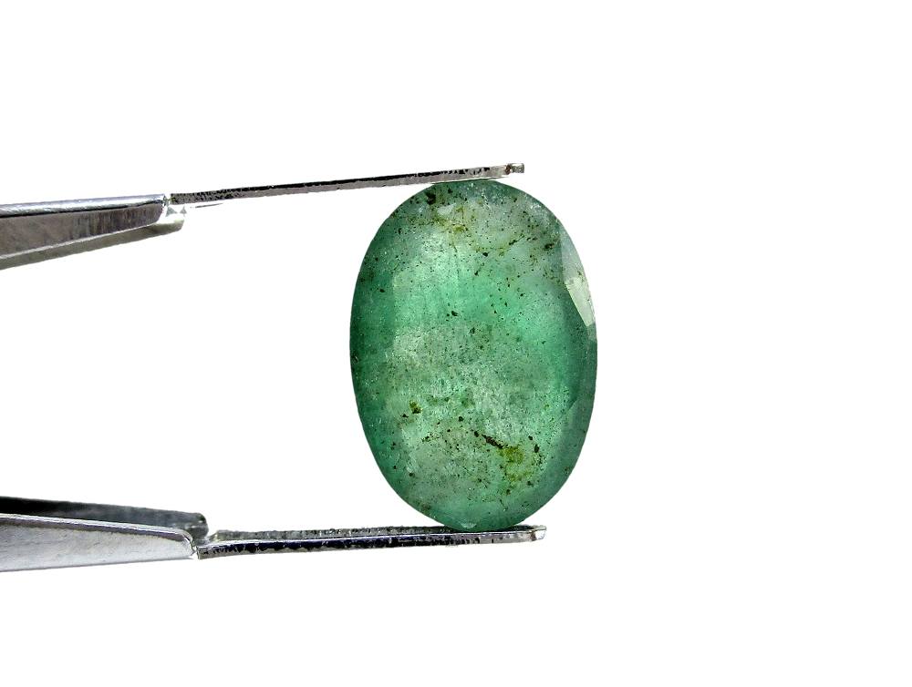 Emerald - 3.65 Carat - GFE06013 - Image 2