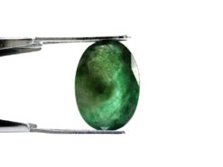 Emerald - 2.85 Carat - GFE06015 - Image 2