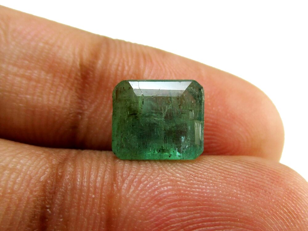 Emerald - 2.47 Carat - GFE06020 - Image 3