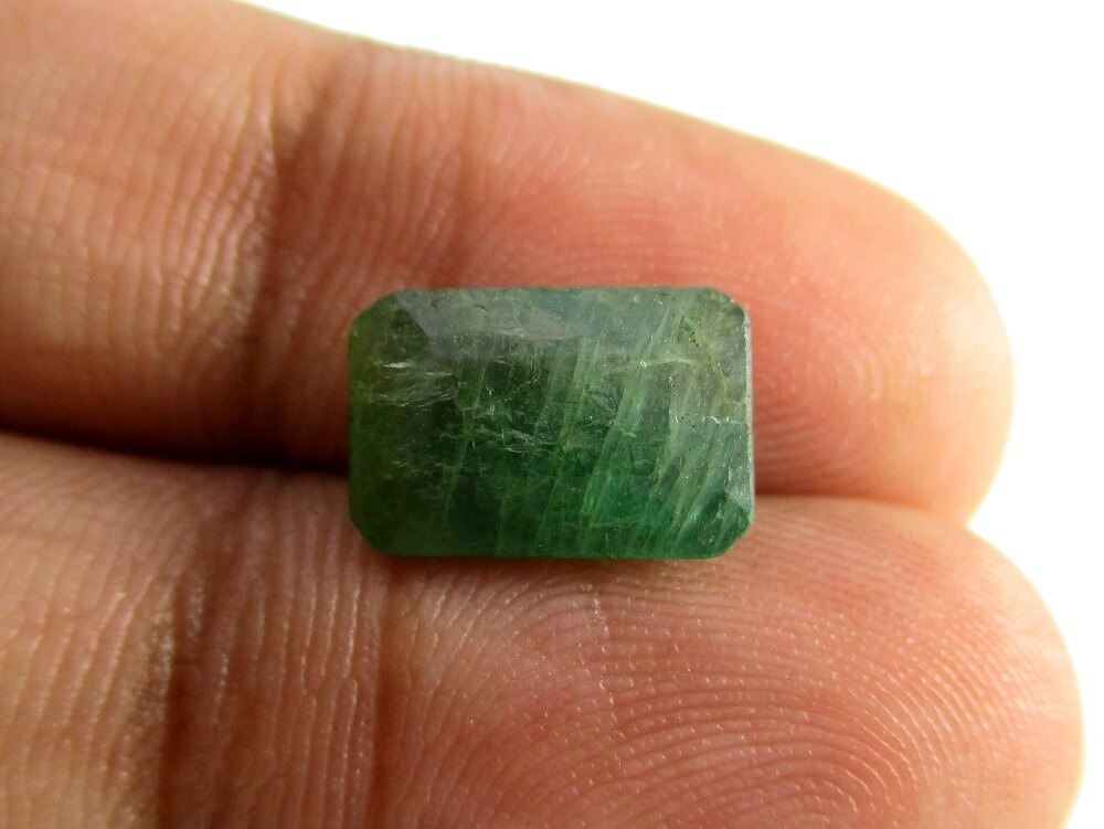 Emerald - 3.30 Carat - GFE06024 - Image 3