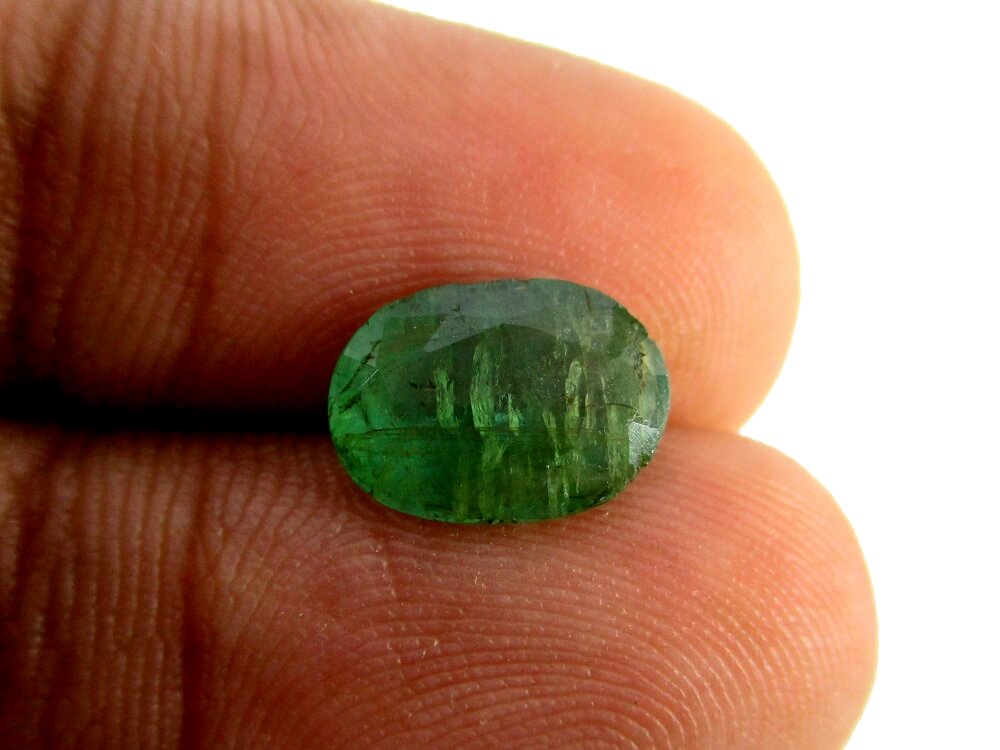 Emerald - 1.84 Carat - GFE06037 - Image 3