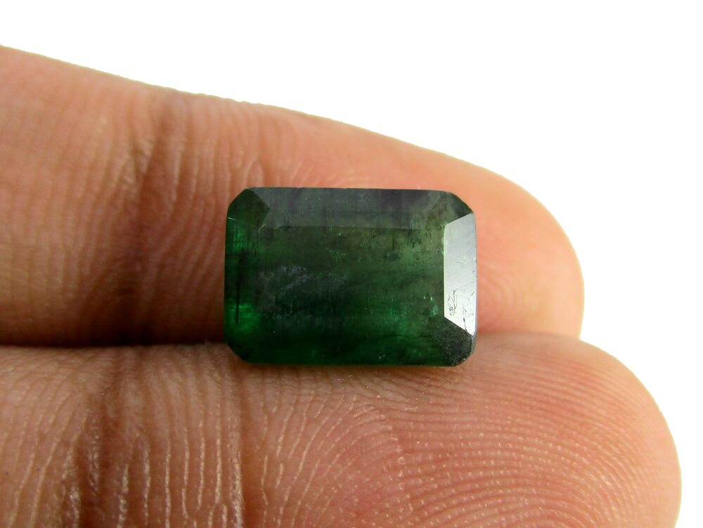 Emerald - 3.38 Carat - GFE06040 - Image 3