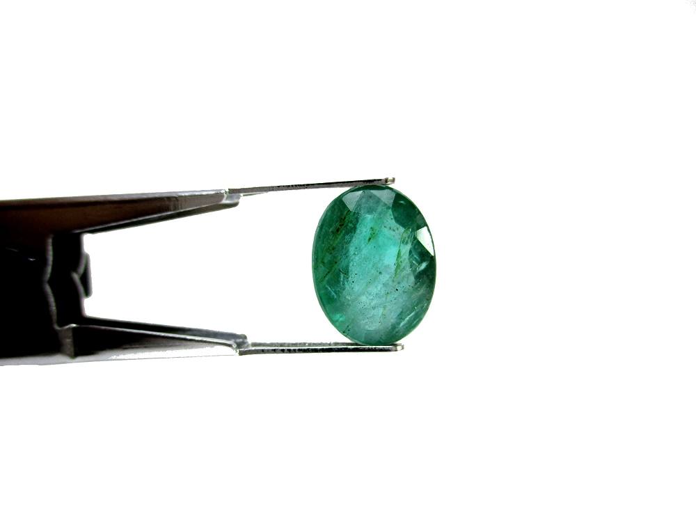 Emerald - 4.38 Carat - GFE06078 - Image 2