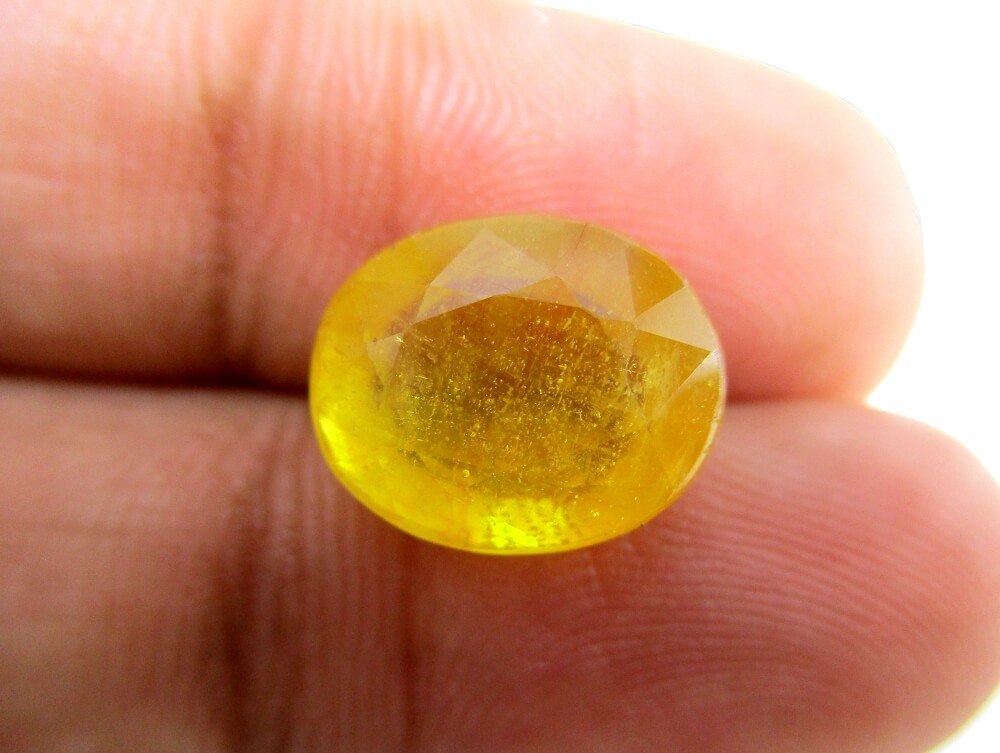 Yellow Sapphire - 6.95 Carat - GFE07015 - Image 3