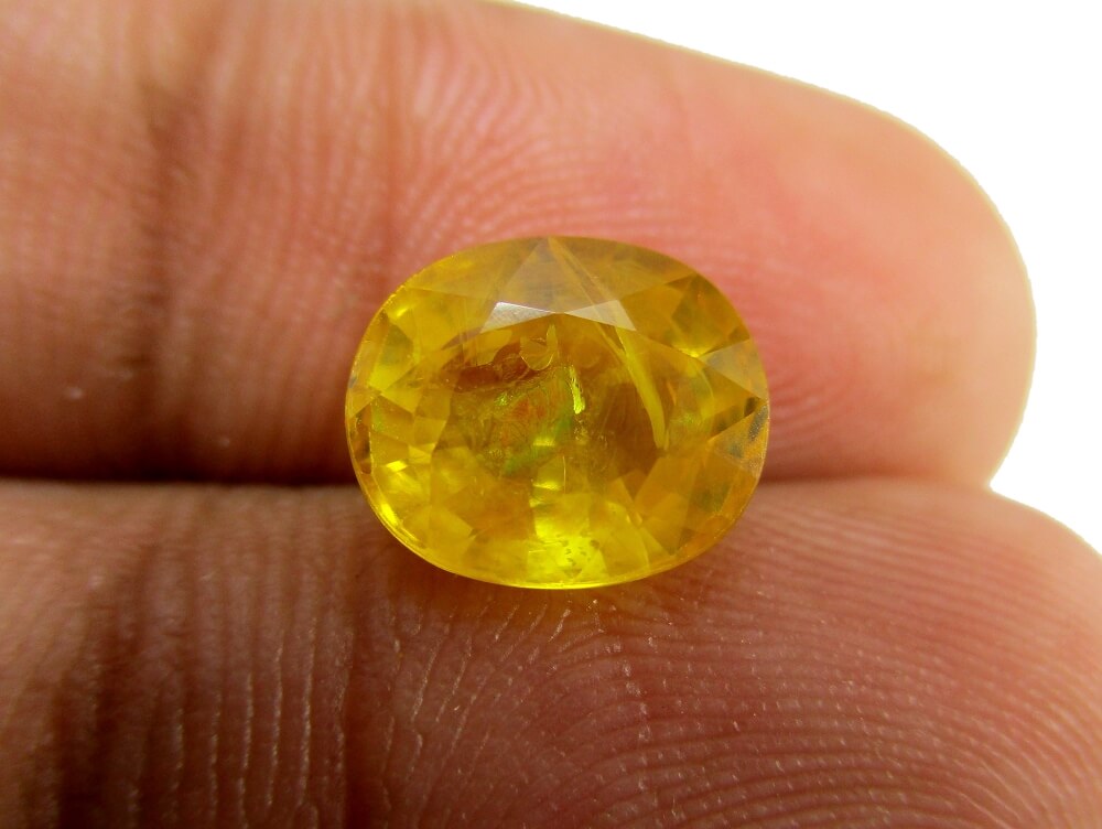 Yellow Sapphire - 3.25 Carat - GFE07040 - Image 3