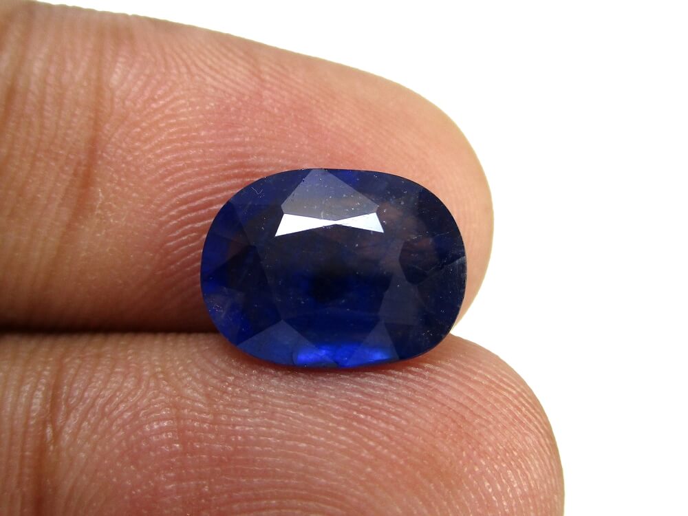 Blue Sapphire - 3.68 Carat - GFE08005 - Image 4