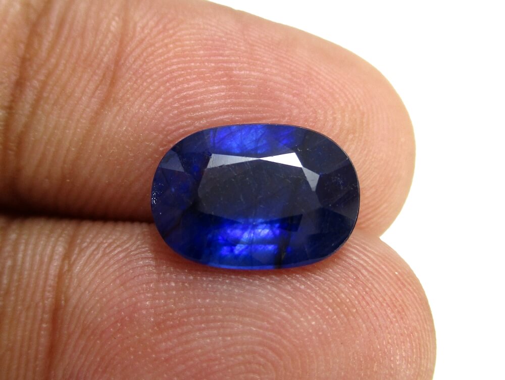 Blue Sapphire - 3.88 Carat - GFE08008 - Image 4