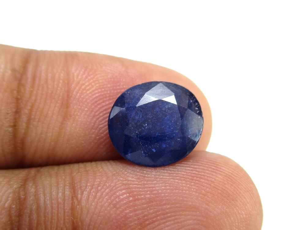Blue Sapphire - 3.90 Carat - GFE08009 - Image 4
