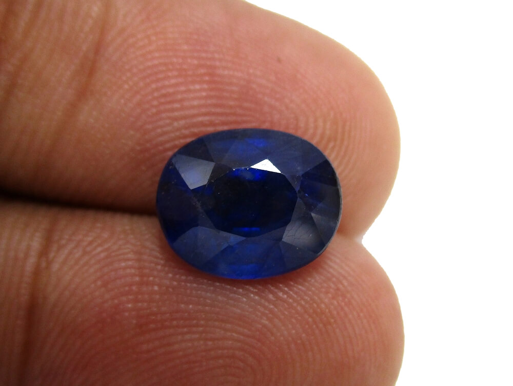 Blue Sapphire - 4.00 Carat - GFE08013 - Image 4