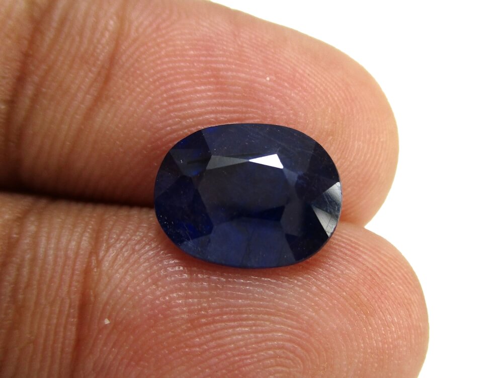 Blue Sapphire - 4.18 Carat - GFE08018 - Image 4