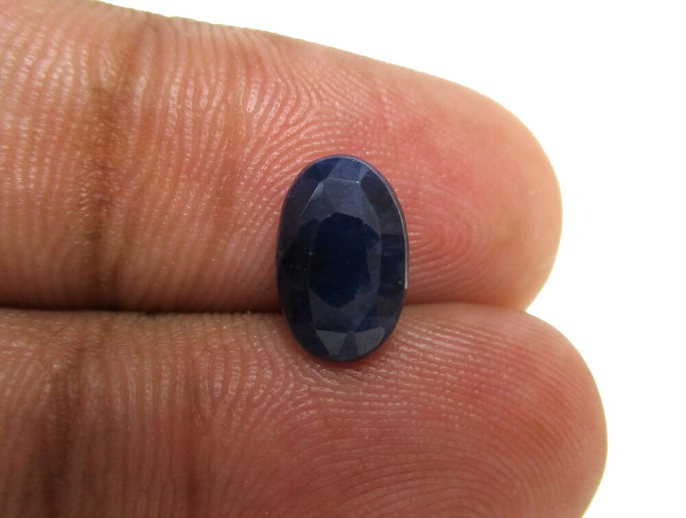 Blue Sapphire - 2.39 Carat - GFE08065 - Image 4
